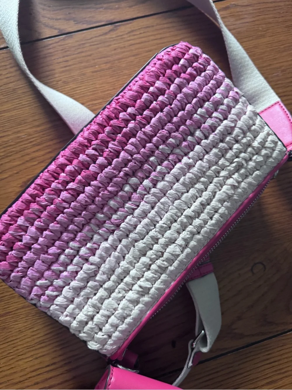 Michael Kors Like New Woven Ombre Pink Crossbody Bag - Picture 5 of 6